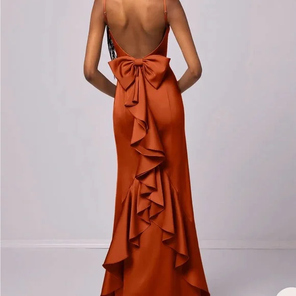 Azazie - Picture 2 of 5